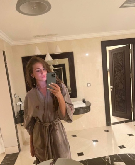 Atikali VIP Escort Isabella