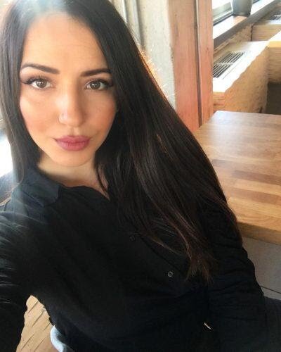 Çağla Esenyurt Escort Profil Resmi Çağla - Esenyurt VIP Escort Bayan Modeli - Gerçek Fotoğraflı İlan